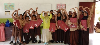 foto kengiataan maulid nabi dan penerimaan rapor 
